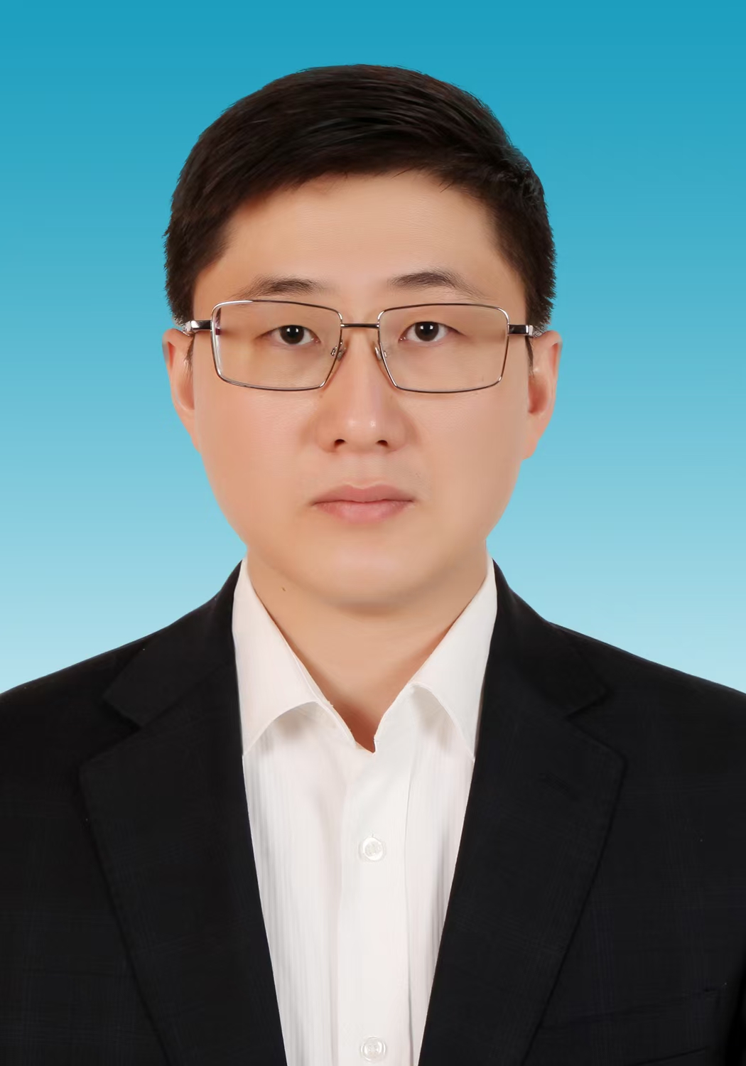 李天